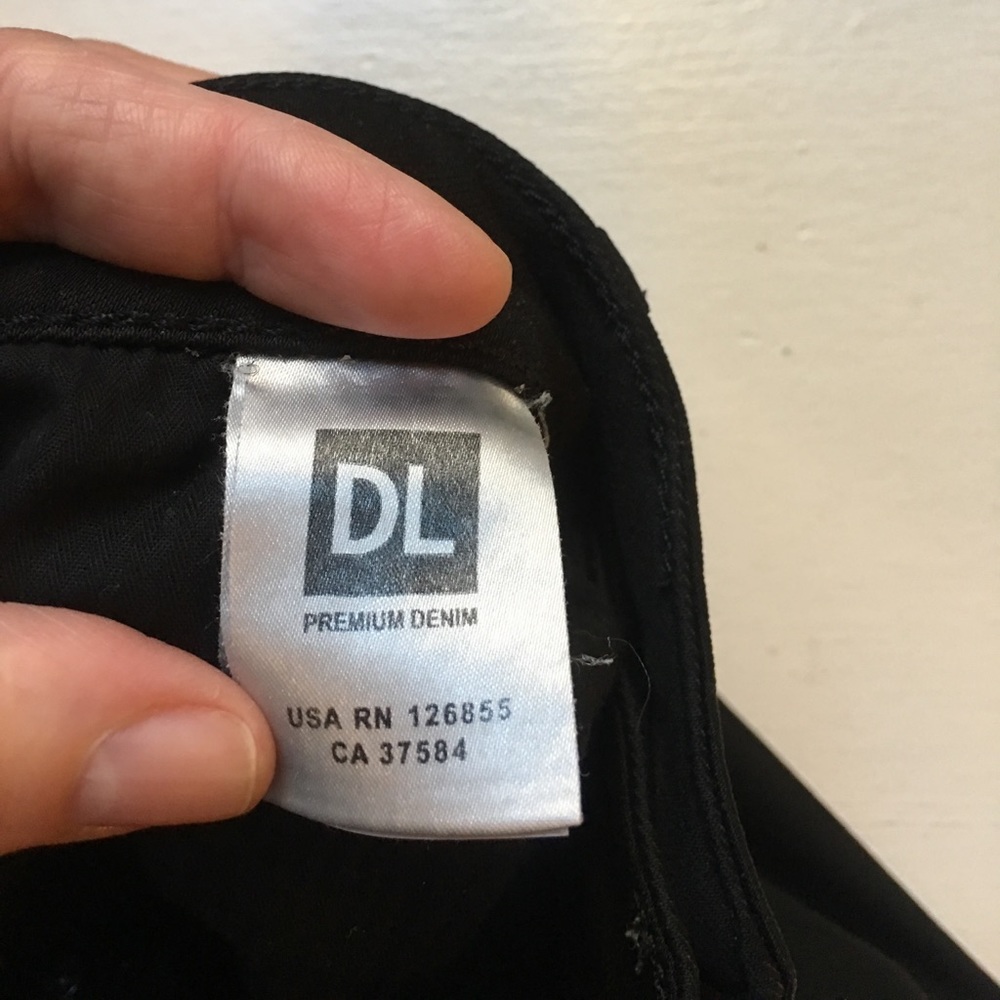 DL1961 Florence Instaculpt in Black - gently worn
